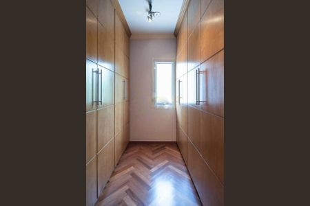 Casa de condomínio à venda com 670m², 4 quartos e 6 vagasFoto 33