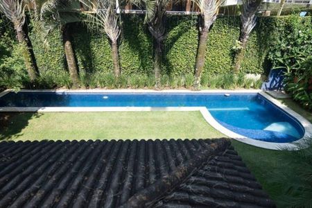 Casa de condomínio à venda com 670m², 4 quartos e 6 vagasFoto 02
