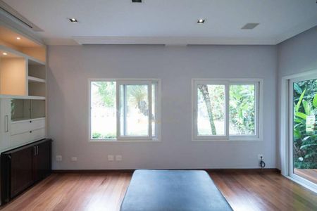 Casa de condomínio à venda com 670m², 4 quartos e 6 vagasFoto 32