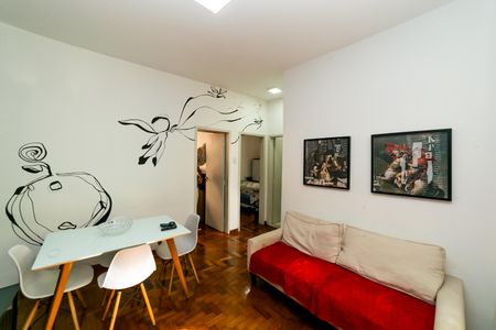 Sala de apartamento à venda com 2 quartos, 50m² em São Lucas, Belo Horizonte