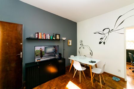 Apartamento à venda com 50m², 2 quartos e 1 vaga Apartamento à venda com 50m², 2 quartos e 1 vagaSala