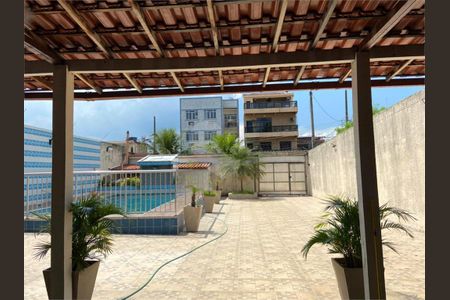 Casa à venda com 320m², 4 quartos e 12 vagas