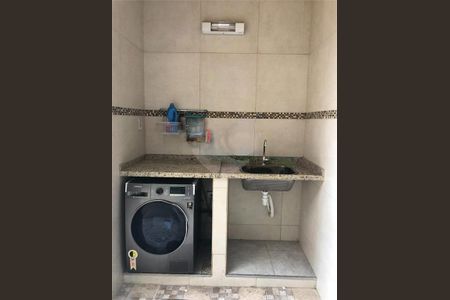 Casa à venda com 320m², 4 quartos e 12 vagas