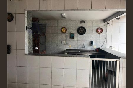 Casa à venda com 320m², 4 quartos e 12 vagas