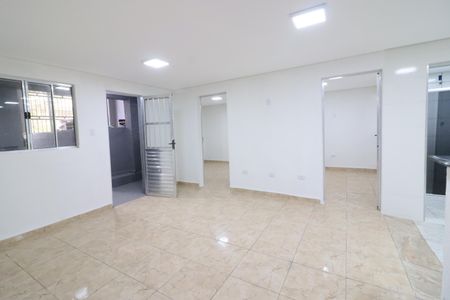 Sala de casa para alugar com 2 quartos, 70m² em Jardim Sindona, Osasco