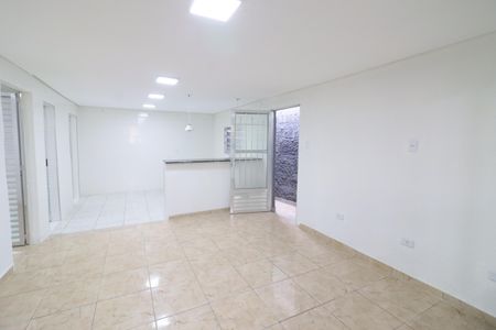 Sala de casa para alugar com 2 quartos, 70m² em Jardim Sindona, Osasco