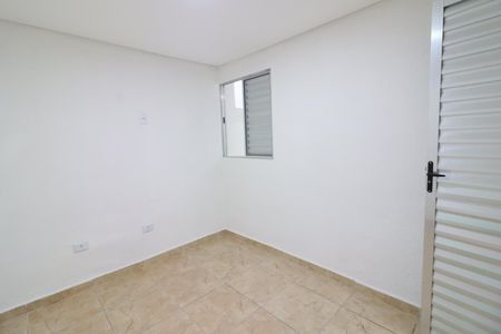 Quarto 2 de casa para alugar com 2 quartos, 70m² em Jardim Sindona, Osasco