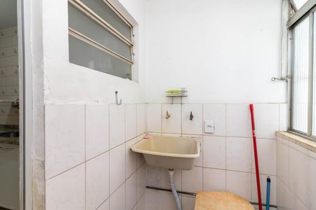 Apartamento à venda com 70m², 2 quartos e 1 vagaÁrea de Serviço