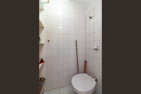 Apartamento à venda com 70m², 2 quartos e 1 vagaBanheiro de Serviço