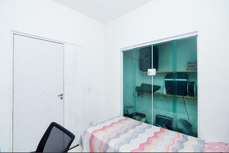 Casa à venda com 200m², 3 quartos e 2 vagasQuarto 2