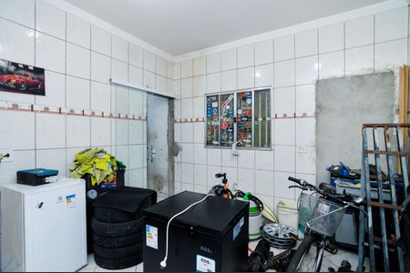 Casa à venda com 200m², 3 quartos e 2 vagasÁrea de Serviço - Quarto de Serviço