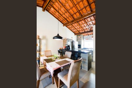 Sala de casa à venda com 3 quartos, 200m² em Vila Rio de Janeiro, Guarulhos