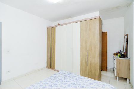 Casa à venda com 200m², 3 quartos e 2 vagasQuarto 3 - Suíte