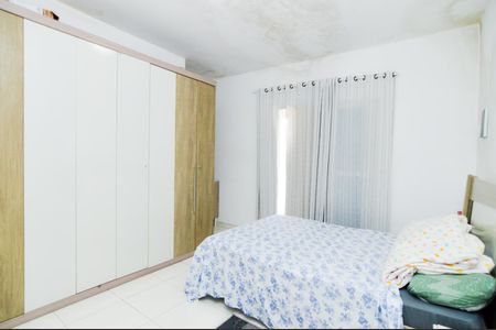 Casa à venda com 200m², 3 quartos e 2 vagasQuarto 3 - Suíte