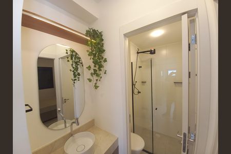 Apartamento à venda com 39m², 2 quartos e sem vaga Apartamento à venda com 39m², 2 quartos e sem vagaBanheiro Corredor