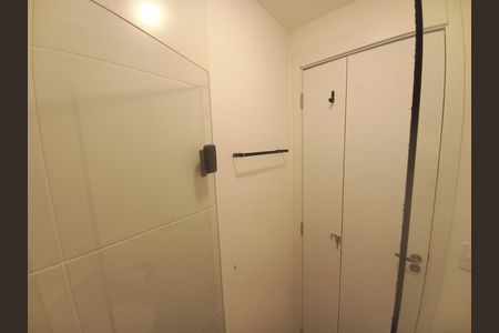 Apartamento à venda com 39m², 2 quartos e sem vaga Apartamento à venda com 39m², 2 quartos e sem vagaBanheiro