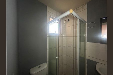 Apartamento à venda com 38m², 2 quartos e 1 vaga Apartamento à venda com 38m², 2 quartos e 1 vagaBanheiro