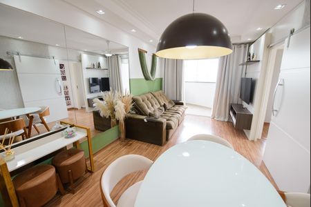 Apartamento para alugar com 68m², 2 quartos e 1 vaga Apartamento para alugar com 68m², 2 quartos e 1 vagaSala
