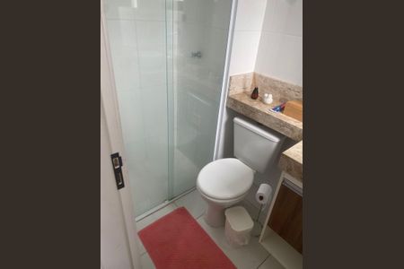 Banheiro  de apartamento para alugar com 2 quartos, 64m² em Jardim da Luz, Taubaté