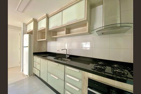 Apartamento à venda com 83m², 2 quartos e 1 vaga