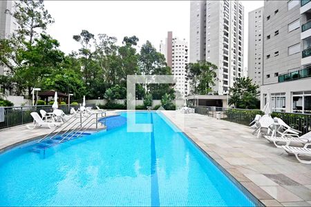 Apartamento à venda com 119m², 2 quartos e 2 vagas Apartamento à venda com 119m², 2 quartos e 2 vagasÁrea comum - Piscina