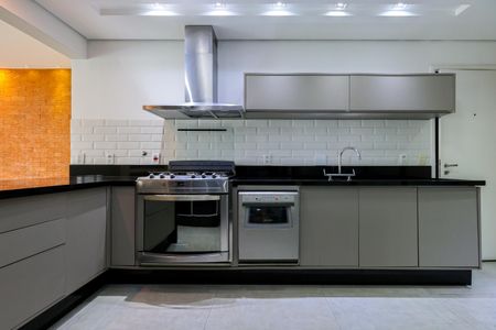 Apartamento à venda com 119m², 2 quartos e 2 vagas Apartamento à venda com 119m², 2 quartos e 2 vagasCozinha