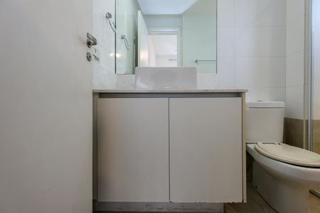 Apartamento à venda com 119m², 2 quartos e 2 vagas Apartamento à venda com 119m², 2 quartos e 2 vagasBanheiro da Suíte 2