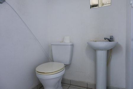 Apartamento à venda com 119m², 2 quartos e 2 vagas Apartamento à venda com 119m², 2 quartos e 2 vagasBanheiro de Serviço