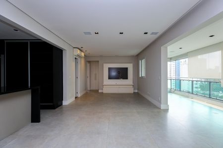 Apartamento à venda com 119m², 2 quartos e 2 vagas Apartamento à venda com 119m², 2 quartos e 2 vagasSala