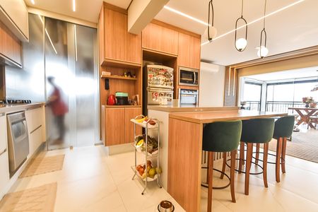 Apartamento à venda com 94m², 2 quartos e 2 vagasCozinha