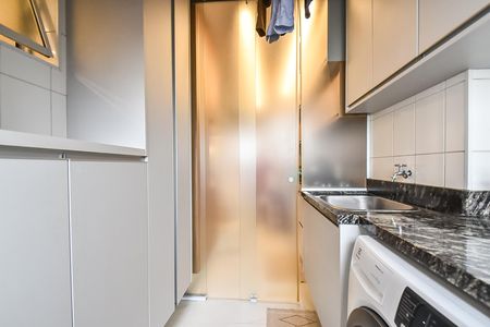 Apartamento à venda com 94m², 2 quartos e 2 vagasÁrea de serviço