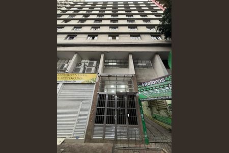 Apartamento à venda com 30m², 1 quarto e sem vaga Apartamento à venda com 30m², 1 quarto e sem vagaFachada