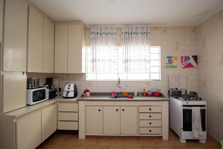 Casa à venda com 125m², 3 quartos e 2 vagasCozinha