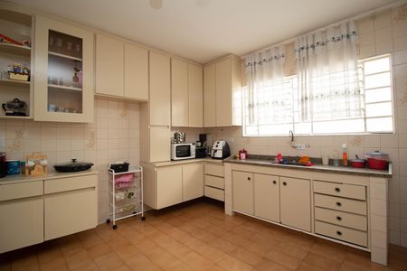 Casa à venda com 125m², 3 quartos e 2 vagasCozinha
