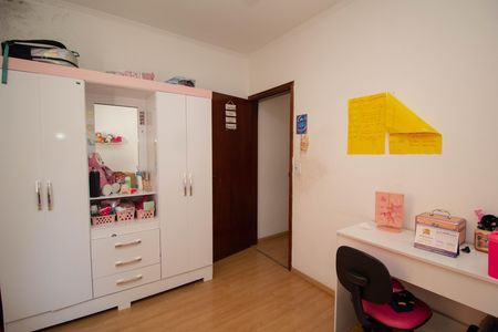 Casa à venda com 125m², 3 quartos e 2 vagasQuarto 3