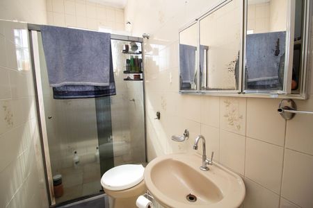 Casa à venda com 125m², 3 quartos e 2 vagasBanheiro Social