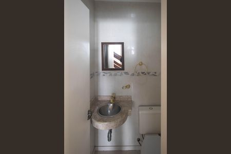 Casa à venda com 166m², 3 quartos e 2 vagasLavabo