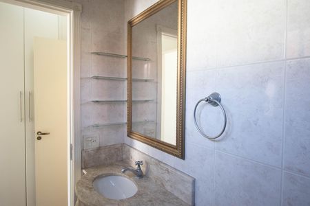 Casa à venda com 166m², 3 quartos e 2 vagasBanheiro da Suíte 1