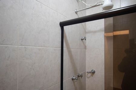 Casa à venda com 166m², 3 quartos e 2 vagasBanheiro 3