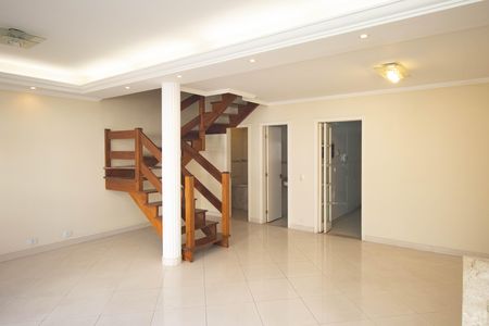 Sala Sala de casa para alugar com 3 quartos, 166m² em Jardim Leonor Mendes de Barros, São Paulo