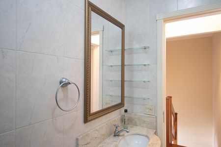 Casa à venda com 166m², 3 quartos e 2 vagasBanheiro 3