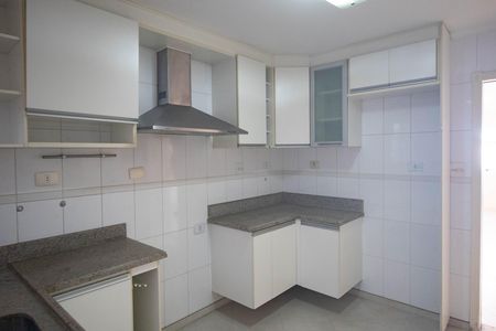 Casa à venda com 166m², 3 quartos e 2 vagasCozinha - Armários