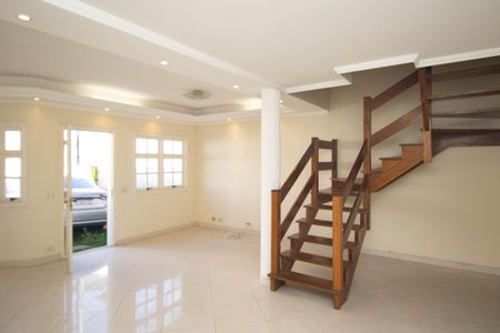 Sala de casa para alugar com 3 quartos, 166m² em Jardim Leonor Mendes de Barros, São Paulo