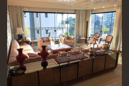 Apartamento à venda com 269m², 3 quartos e 4 vagas