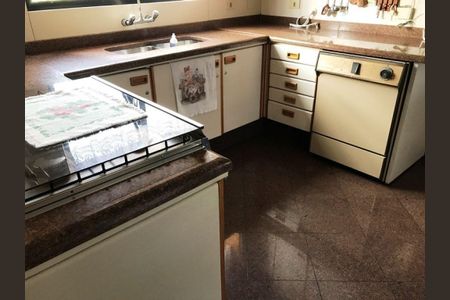 Apartamento à venda com 269m², 3 quartos e 4 vagas
