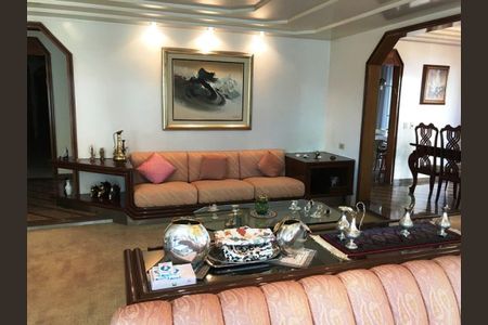 Apartamento à venda com 269m², 3 quartos e 4 vagas