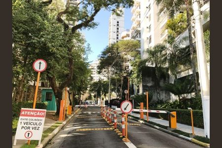 Apartamento à venda com 269m², 3 quartos e 4 vagas