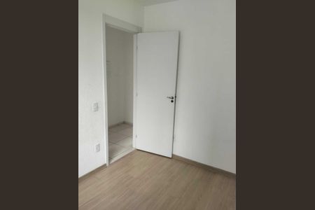 Quarto de apartamento para alugar com 2 quartos, 50m² em Arraial do Retiro, Salvador