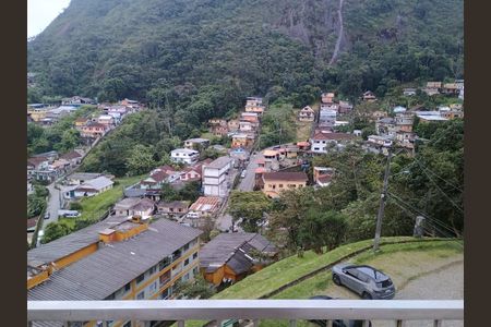 Varanda de apartamento para alugar com 2 quartos, 50m² em Thouzet, Petrópolis