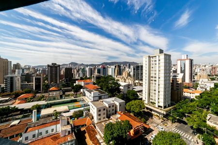 Apartamento à venda com 83m², 2 quartos e 2 vagas Apartamento à venda com 83m², 2 quartos e 2 vagasVista da Suíte